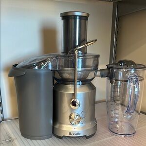 Breville the Juice Fountain Cold Juicer